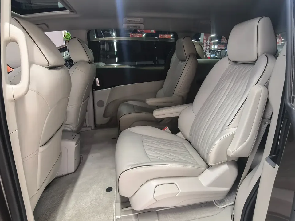 Buick GL8 Buick GL8 2022 Land Business Class 652T Luxury Edition 2022 — миниатюра 4