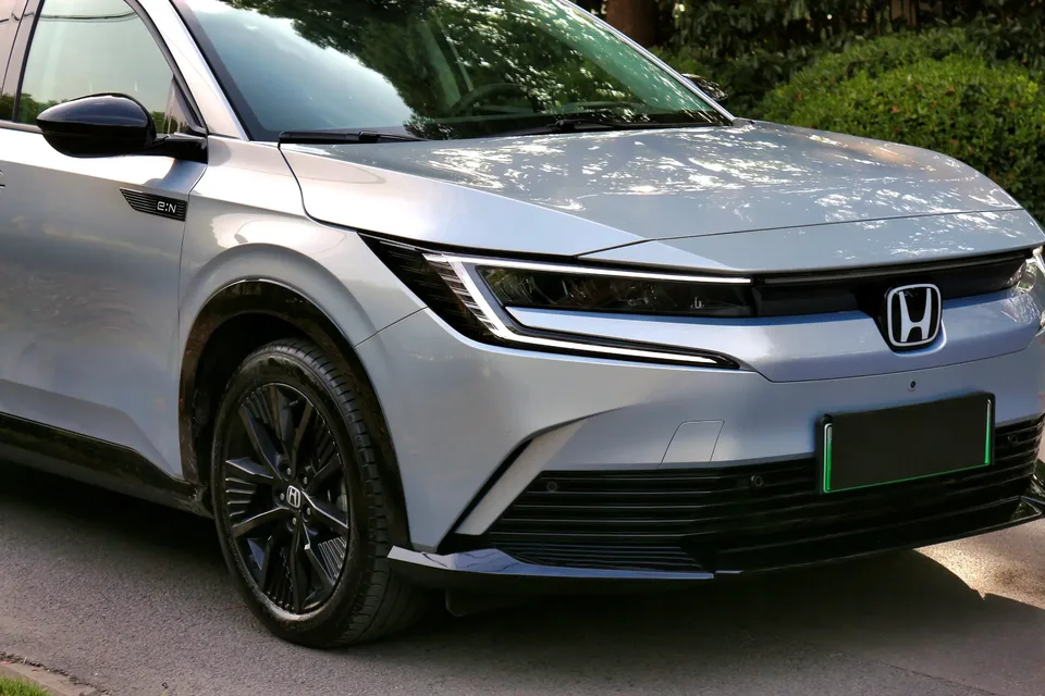 Honda E:NP2 Ji Pai 2 Advanced Edition 2024 — миниатюра 3