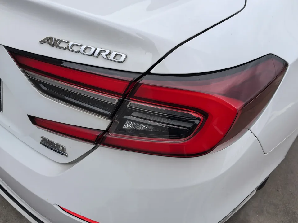 Honda Accord Accord 2022 260TURBO Deluxe Edition 2022 — миниатюра 3
