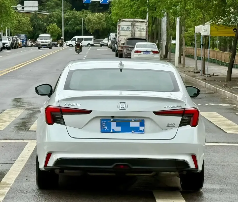 Honda Integra 240TURBO CVT Technology Edition 2025 — миниатюра 2