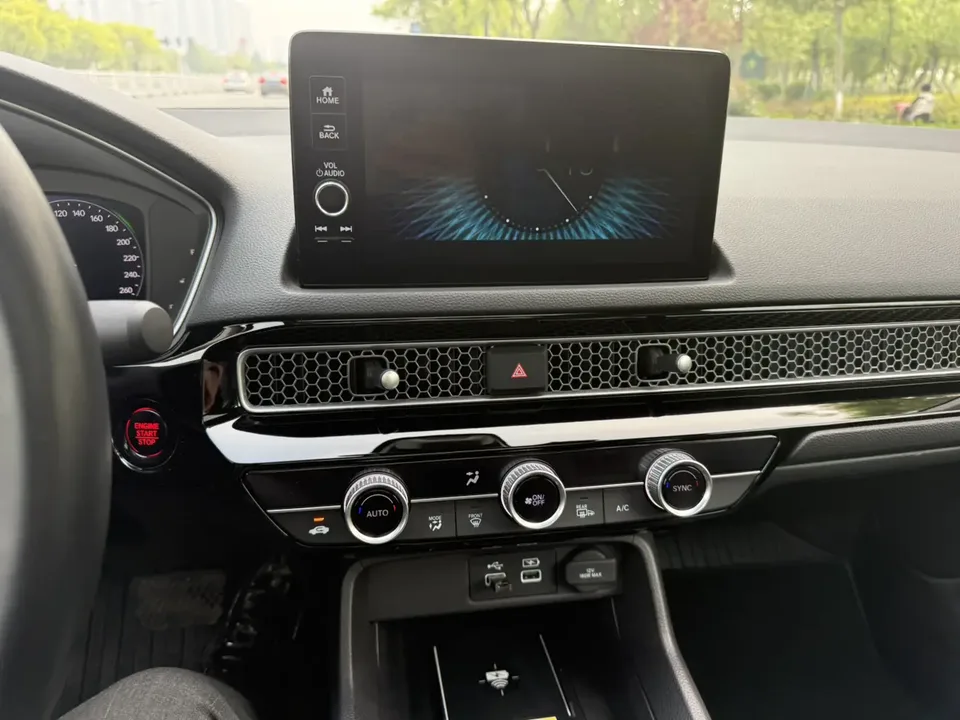 Honda CIVIC 2022 Civic 240TURBO CVT Power Control Edition 2022 — миниатюра 3