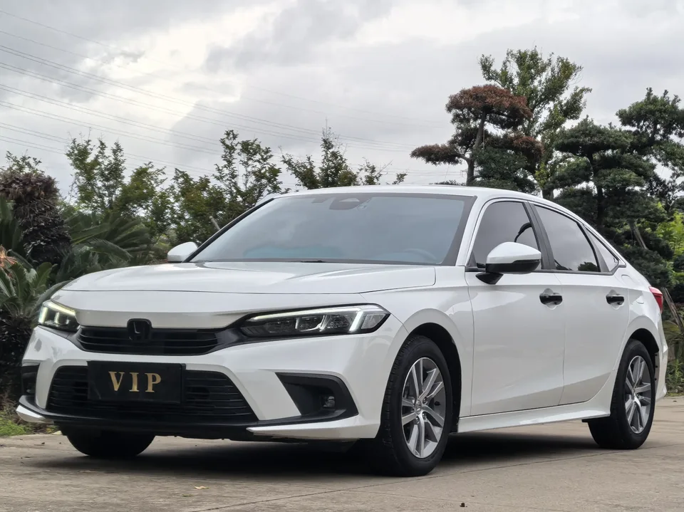 Honda CIVIC 2025