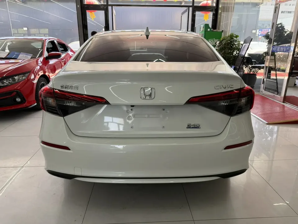 Honda CIVIC Civic 240TURBO CVT Power Edition 2023 — миниатюра 2