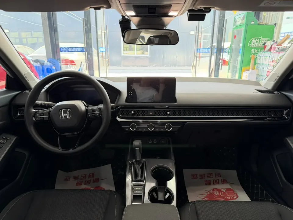 Honda CIVIC Civic 240TURBO CVT Power Edition 2023 — миниатюра 3