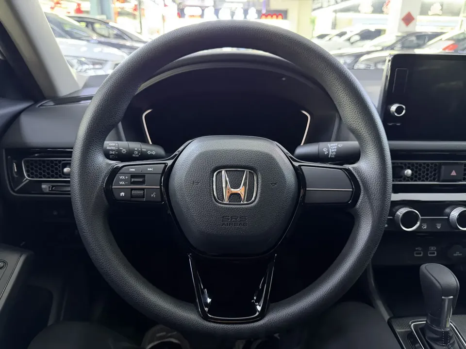 Honda CIVIC 2022 Civic 180TURBO CVT Sport Edition 2022 — миниатюра 4