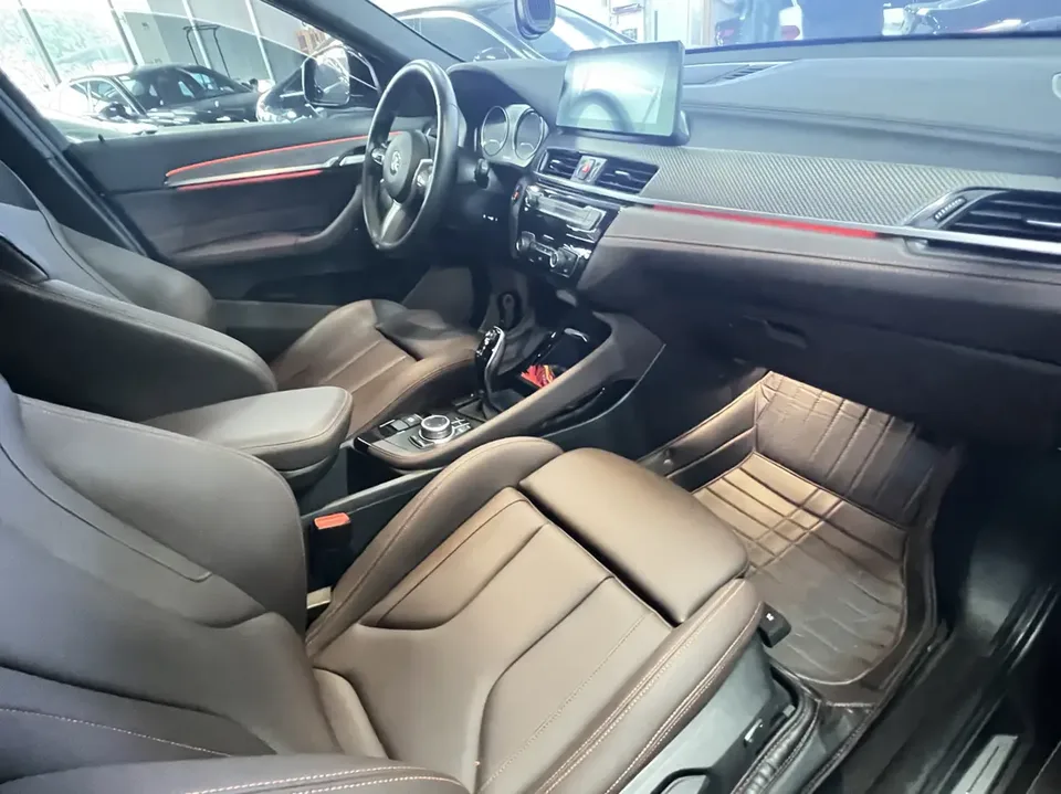 BMW X2 sDrive25i M Sport Package 2022 — миниатюра 2