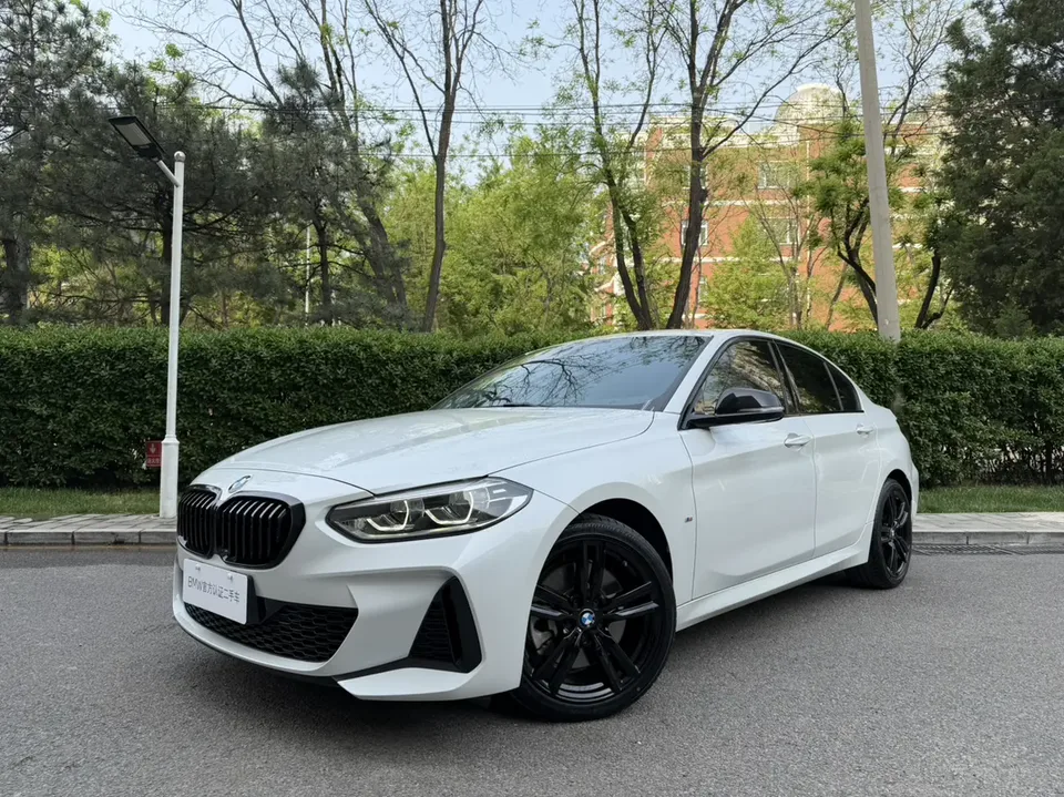 BMW 1 Series 2023