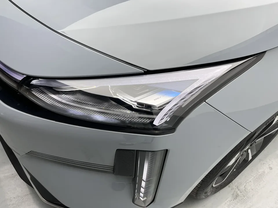 Geely Galaxy L6 1.5T DHT 125km MAX 2024 — миниатюра 4