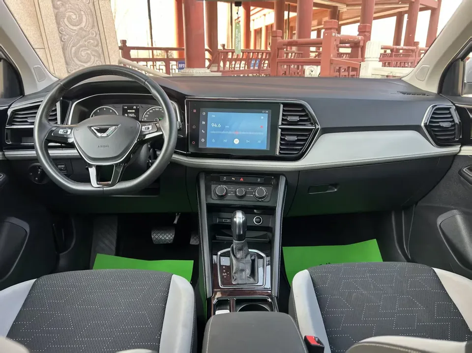 Jetta VS7 280TSI automatic aggressive version 2023 — миниатюра 5