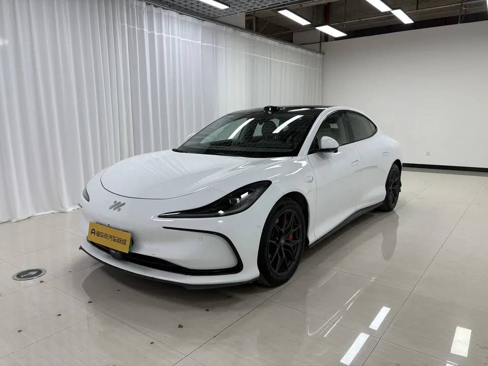 Zhiji L6 2025