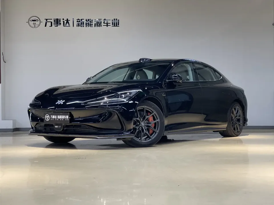 Zhiji L6 2025
