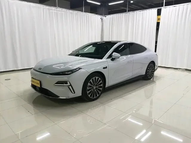 Geely Galaxy Star 8 PHEV 2025