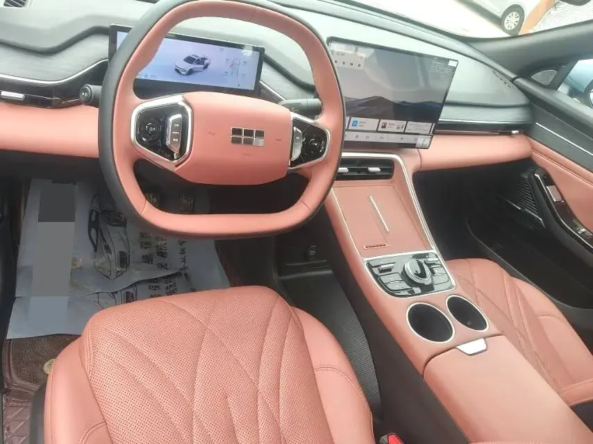 Geely Galaxy L6 1.5 EM-i DHT 140KM Starship Edition 2025 — миниатюра 5