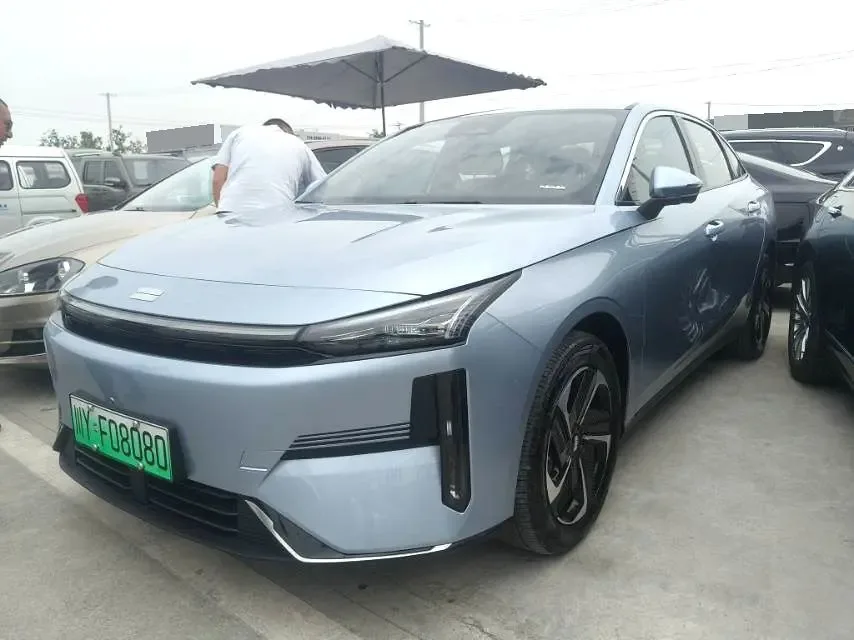 Geely Galaxy L6 2025
