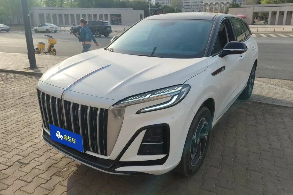 Hongqi HS3 2025