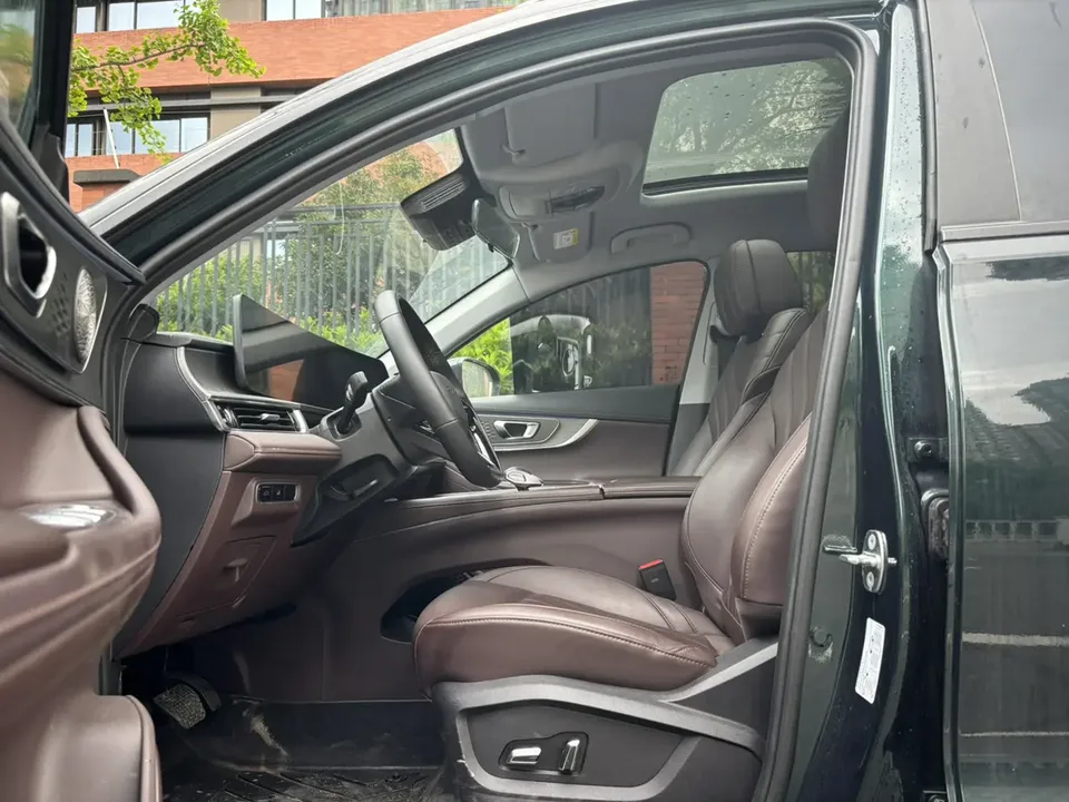 Chery Tiggo 8 Pro 290T 2WD Haohan Edition 5 Seaters 2022 — миниатюра 4