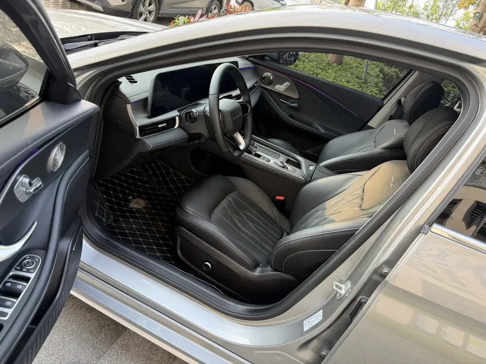 Chery Arrizo 8 1.6TGDI DCT Rui 2025 — миниатюра 4