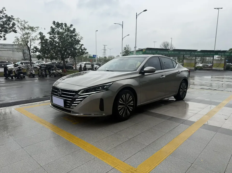 Nissan Altima Teana 2.0L XL-TLS Enjoy Edition 2023 — фото 1, купить с доставкой в Москву