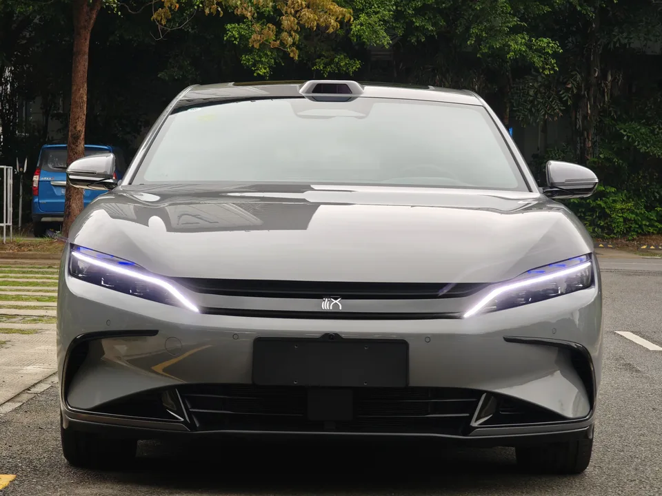 BYD Han DM 2025