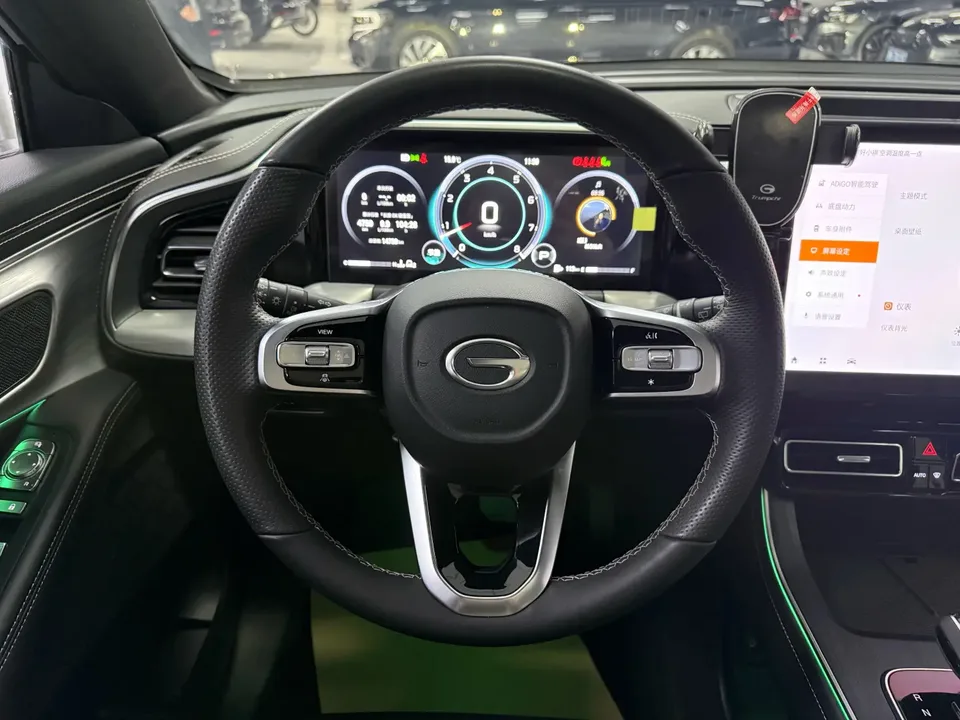 GAC Trumpchi GS8 Trumpchi GS8 2025 Pilot Series 2.0TGDI 2WD 5-seater Luxury Edition 2024 — миниатюра 4
