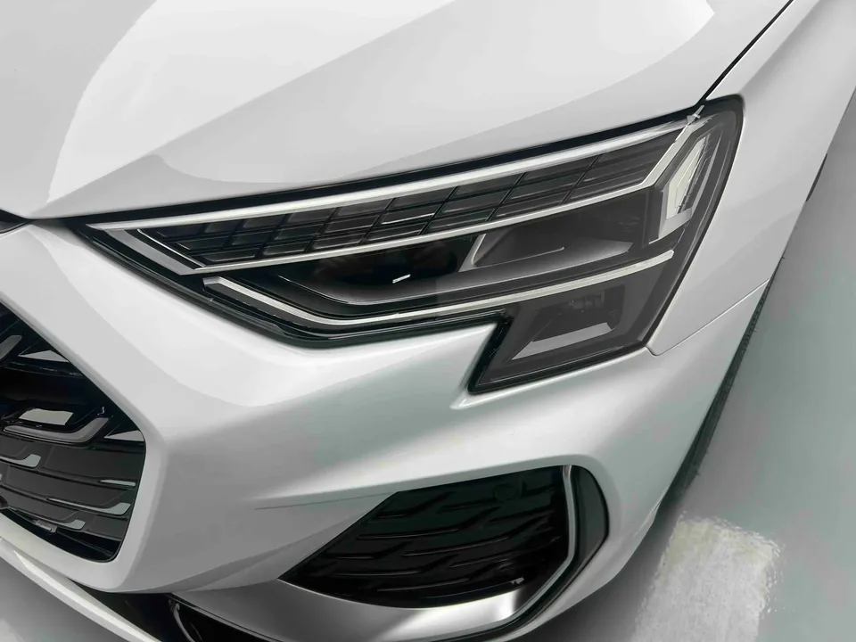 Audi A3 Audi A3 2025 Sportback 35 TFSI Flying Spur Premium Edition 2025 — миниатюра 4