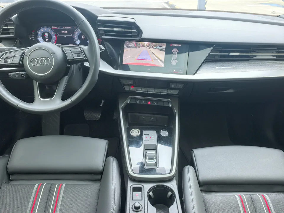 Audi A3 A3L Limousine 35 TFSI Fashion Sports 2022 — миниатюра 3