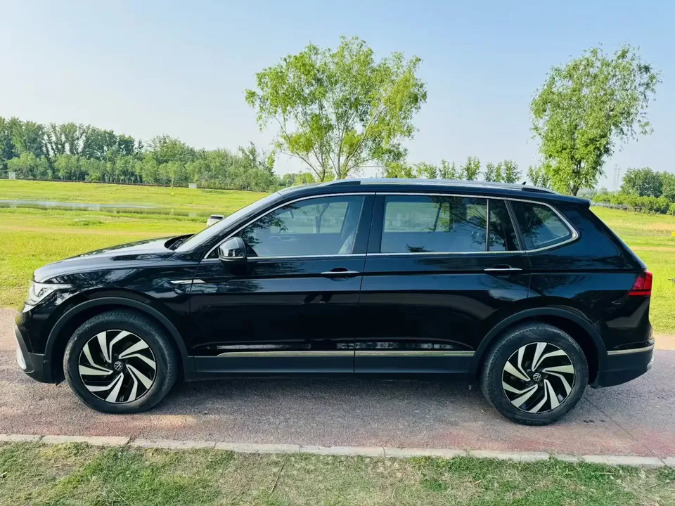 Volkswagen Tiguan L 2022