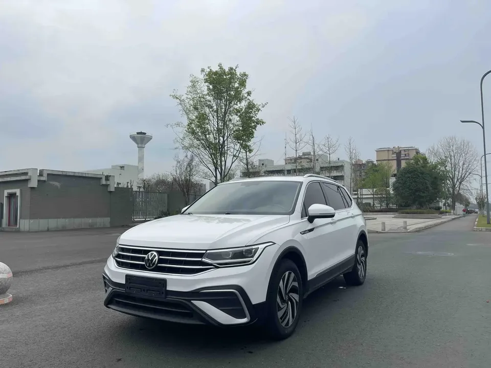 Volkswagen Tiguan L 2023