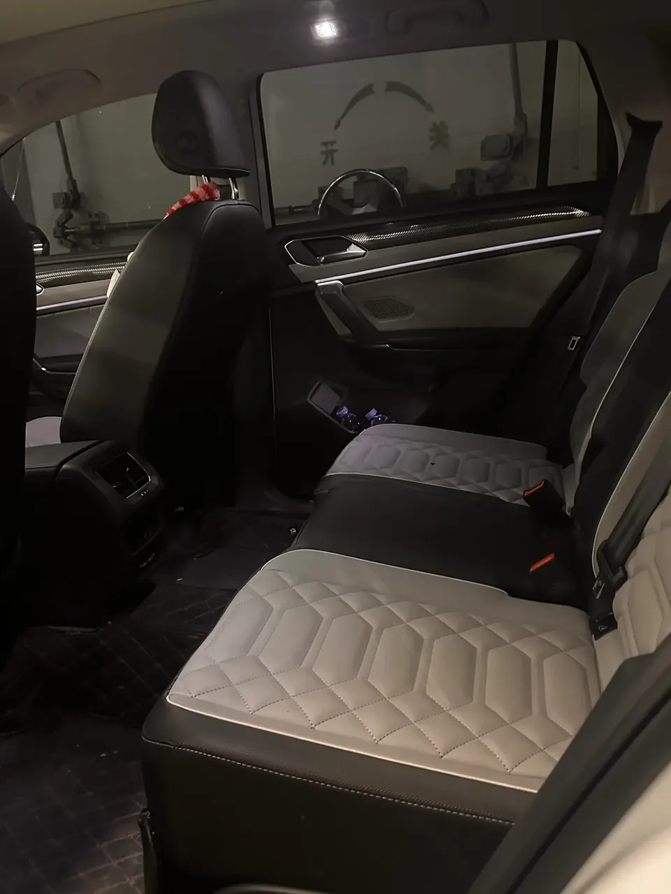 Volkswagen Tayron Tanyue 2024 300TSI 2WD Luxury Plus Advanced Edition 2024 — миниатюра 3