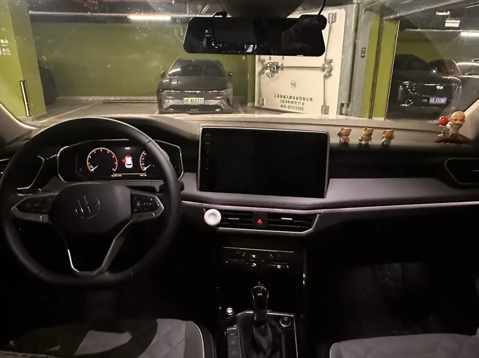 Volkswagen Tayron Tanyue 2024 300TSI 2WD Luxury Plus Advanced Edition 2024 — миниатюра 5