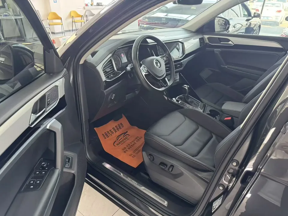 Volkswagen Tayron Tanyue 2022 280TSI 2WD Luxury Smart Edition 2022 — миниатюра 5