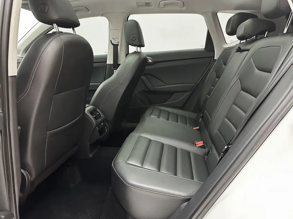 Volkswagen Tharu 280TSI 2WD Comfort Edition 2022 — миниатюра 5
