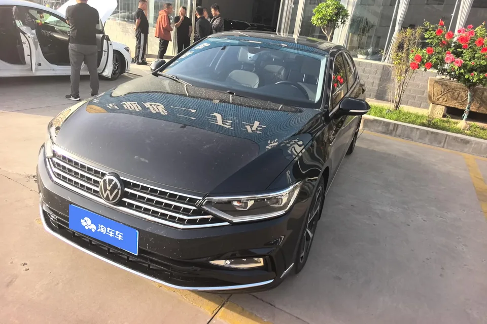 Volkswagen Magotan 2023