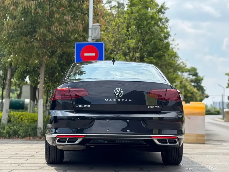 Volkswagen Magotan Magotan 2023 2 million commemorative edition 280TSI DSG comfort model 2026 — миниатюра 2