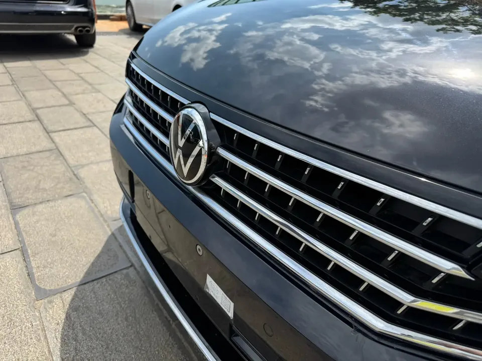 Volkswagen Magotan Magotan 2023 2 million commemorative edition 280TSI DSG comfort model 2026 — миниатюра 5