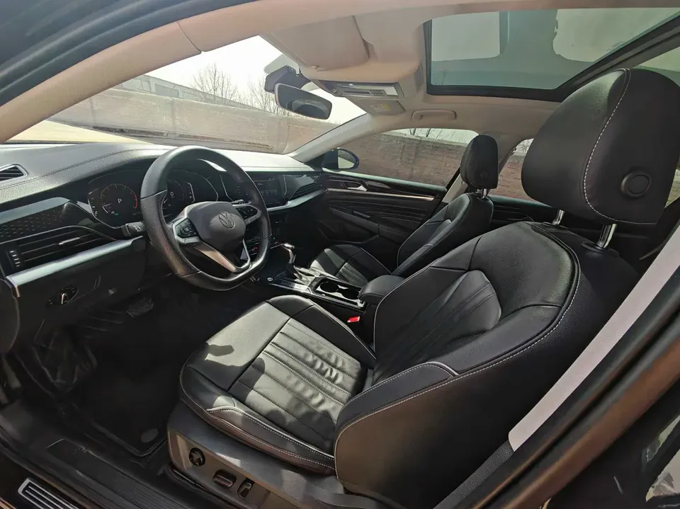 Volkswagen Passat Passat 2022 330TSI Deluxe Edition 2022 — миниатюра 3