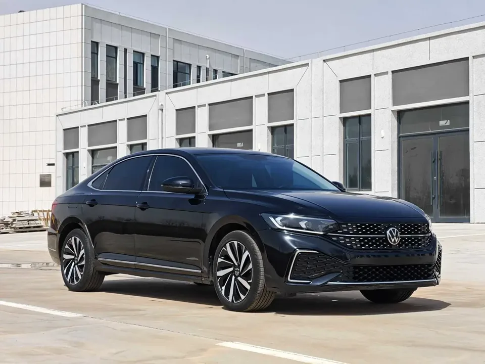 Volkswagen Passat 2022
