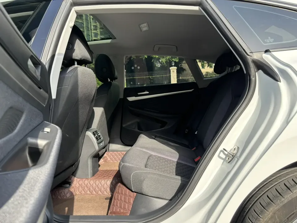 Volkswagen Lamando Lingdu 2024 Lingdu L 200TSI DSG Hot Edition 2024 — миниатюра 5