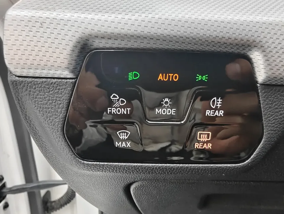 Volkswagen Lamando Lingdu 2022 Lingdu L 280TSI DSG Cool Edition 2022 — thumbnail 3
