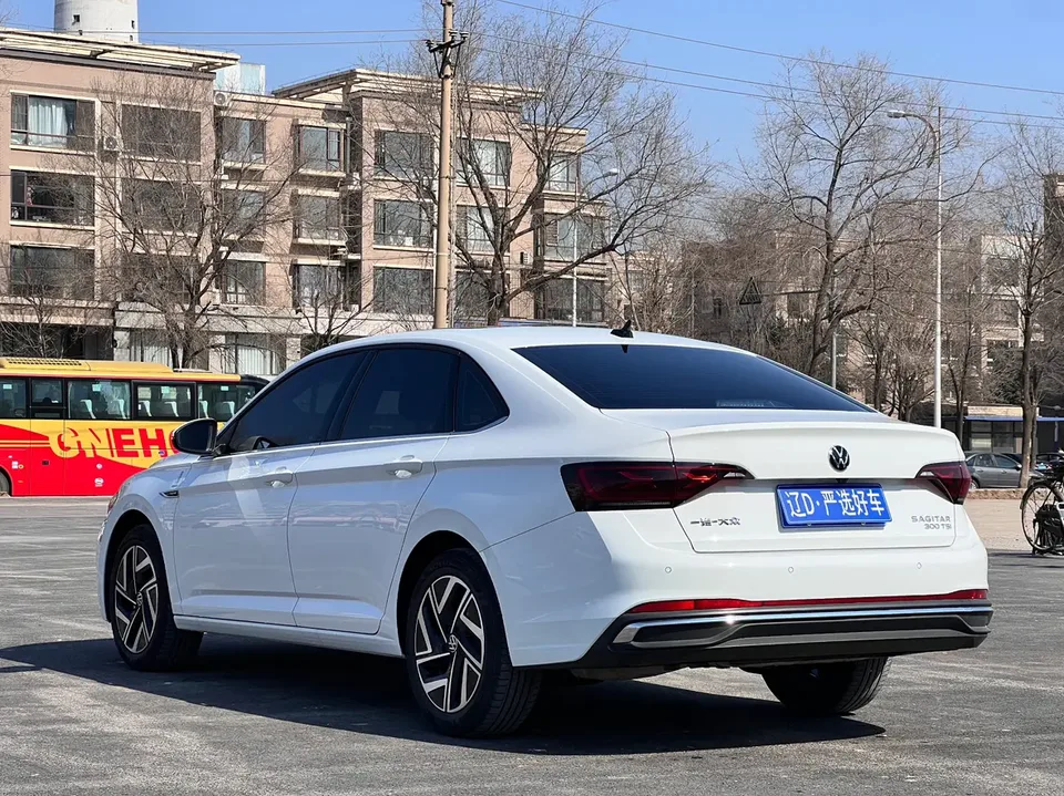 Volkswagen Sagitar Volkswagen Sagitar 30000th Anniversary Edition 300TSI DSG Flying Edition 2026 — миниатюра 4