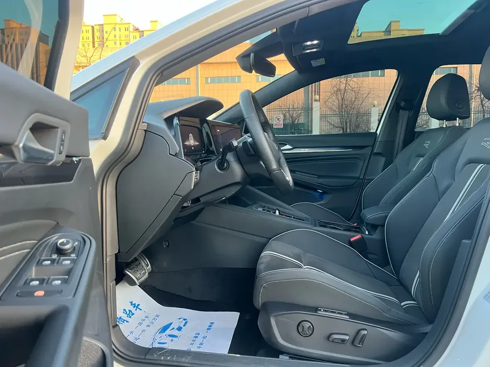 Volkswagen Golf Golf 2023 280TSI DSG Pro 2024 — миниатюра 5