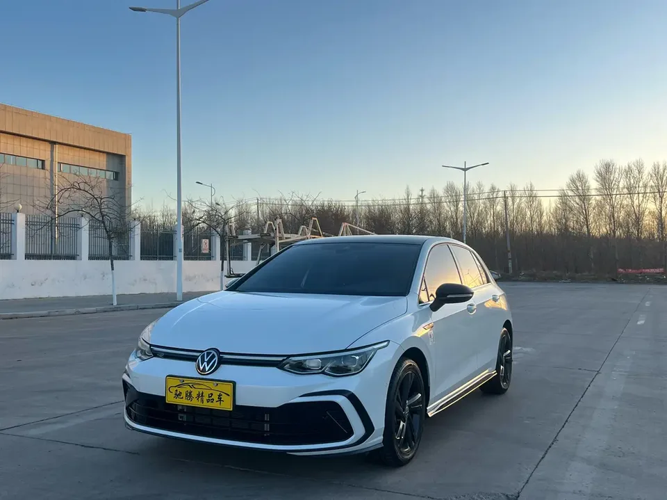 Volkswagen Golf 2024