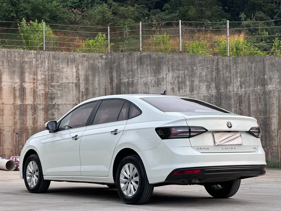 Volkswagen Lavida Lavida 2023 New 1.5L Automatic New Elegant Edition 2024 — thumbnail 4