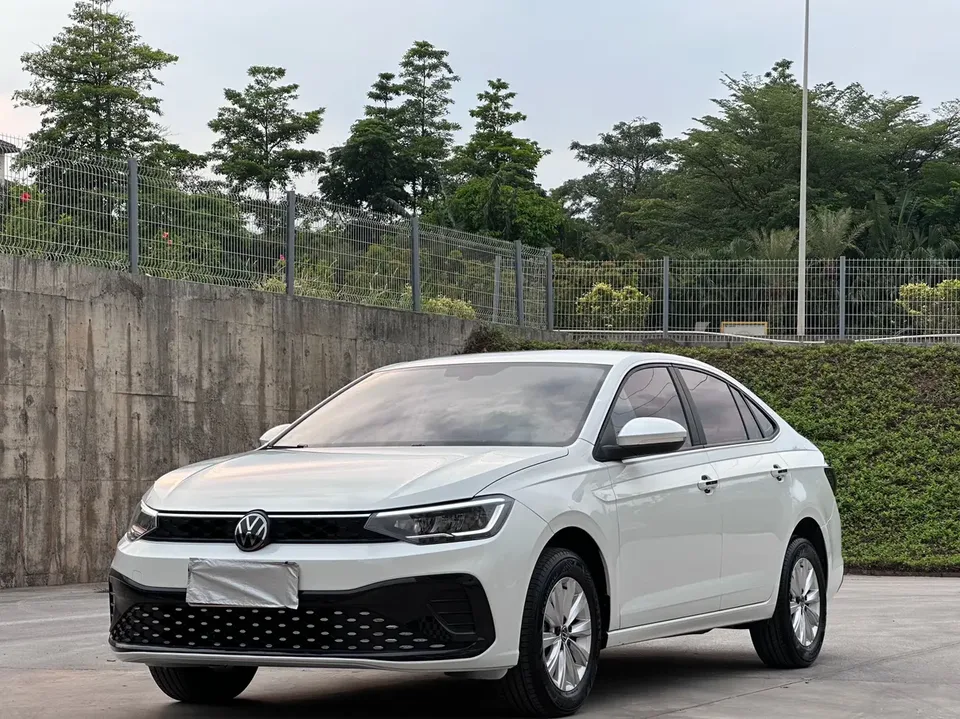 Volkswagen Lavida Lavida 2023 New 1.5L Automatic New Elegant Edition 2024 — photo 1, buy with delivery to Moscow