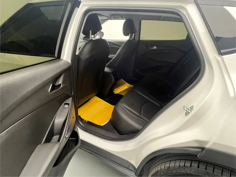 Chevrolet Menlo Galaxy Edition 2024 — миниатюра 2