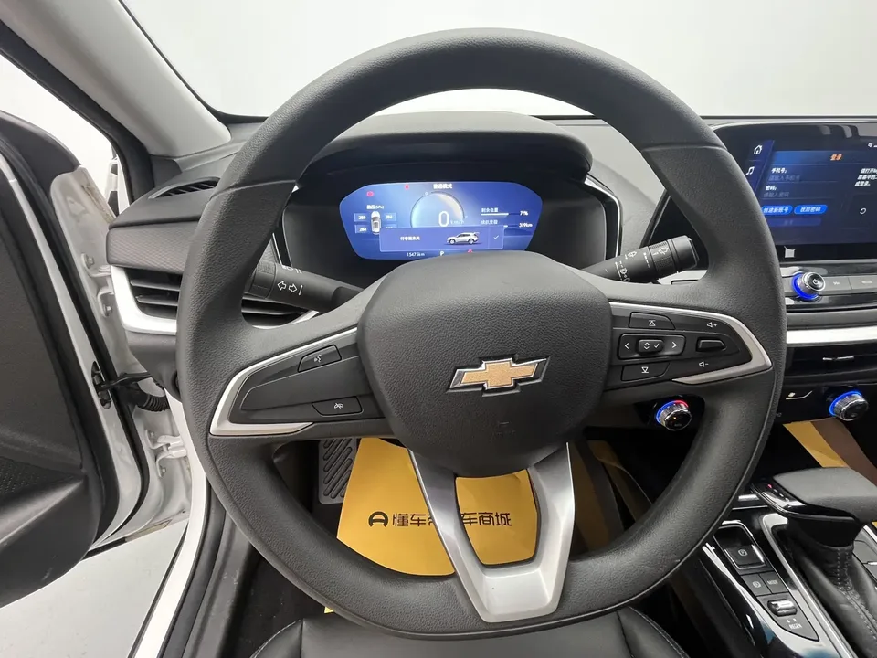 Chevrolet Menlo Galaxy Edition 2024 — миниатюра 3