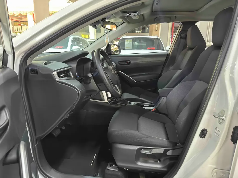 Toyota Frontlander 2.0L CVT Elite Edition 2022 — миниатюра 5