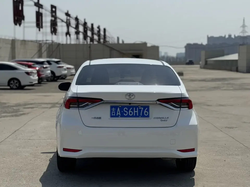 Toyota Corolla Corolla 2021 1.2T S-CVT Elite PLUS Edition 2022 — миниатюра 2