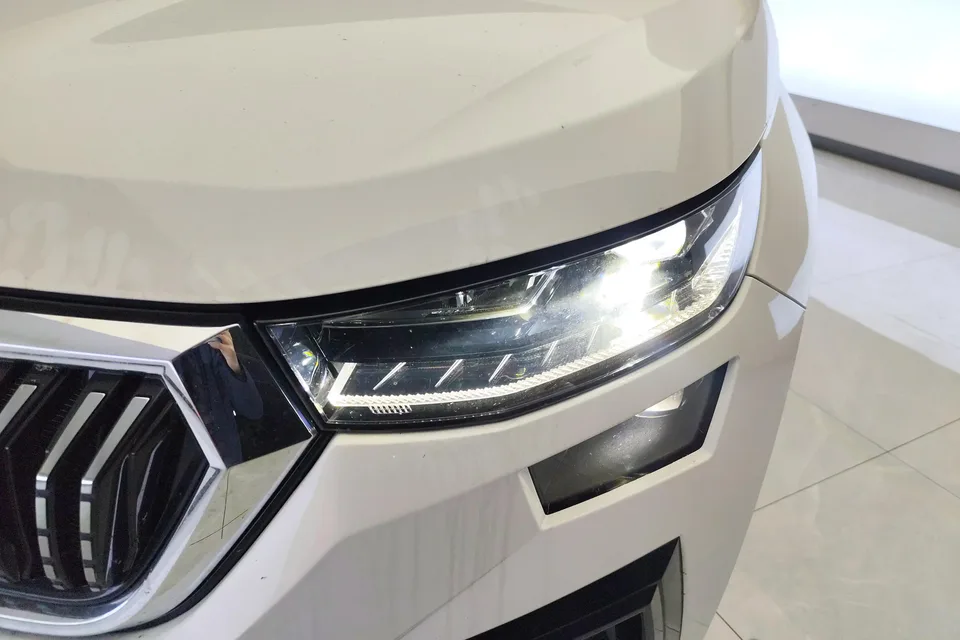 Skoda Kodiaq Kodiak 2024 TSI330 5-seater two-wheel drive powerful version 2024 — миниатюра 2