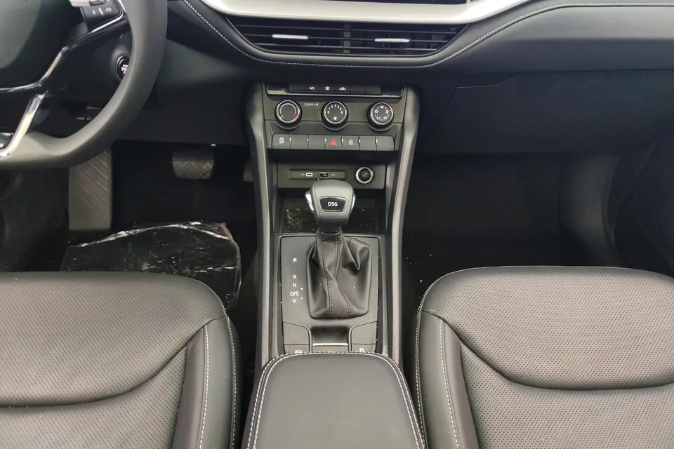 Skoda Kodiaq Kodiak 2024 TSI330 5-seater two-wheel drive powerful version 2024 — миниатюра 3